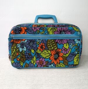 Vintage Bantam Travelware Floral Suitcase